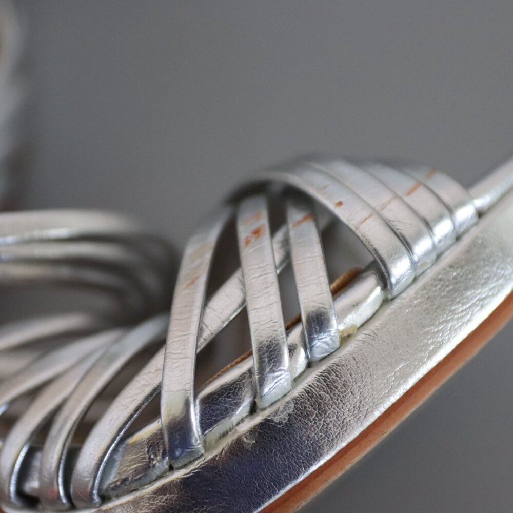 Chinese Laundry Imagine Silver Strappy Heels Size 7.5 Zip Back - Picture 14 of 14